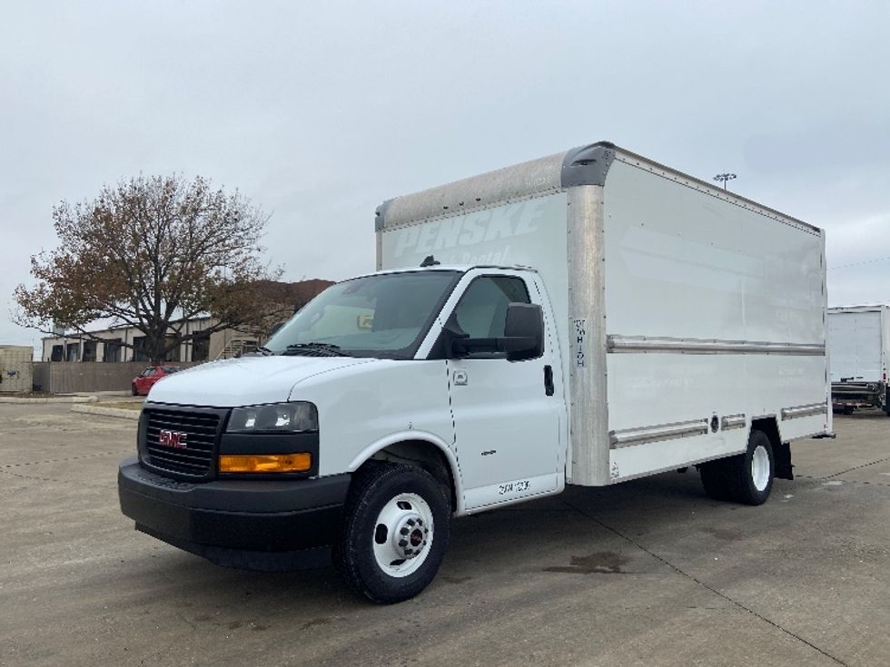 Light Duty Box Truck-Light and Medium Duty Trucks-GMC-2021-Savana G33903-San Antonio-TX-101,964\n\t\tmiles-$ 29,250 - Image 3