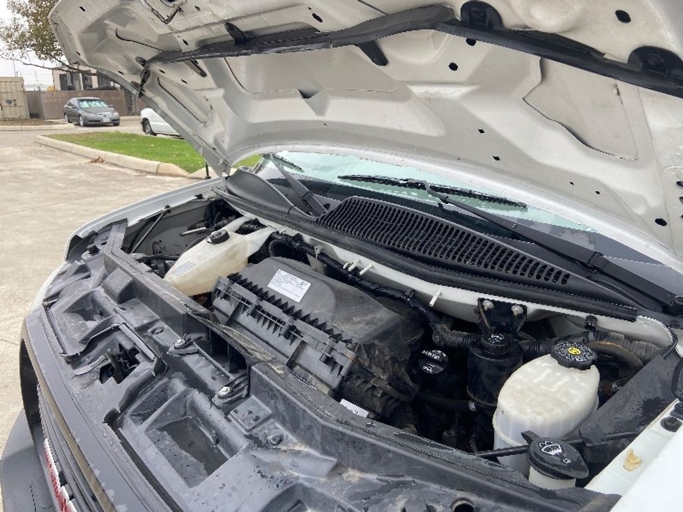 Light Duty Box Truck-Light and Medium Duty Trucks-GMC-2021-Savana G33903-San Antonio-TX-102,860\n\t\tmiles-$ 29,000 - Image 23