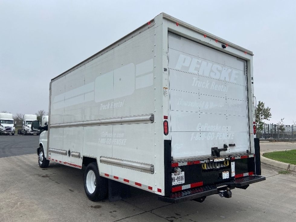 Light Duty Box Truck-Light and Medium Duty Trucks-GMC-2021-Savana G33903-San Antonio-TX-102,860\n\t\tmiles-$ 29,000 - Image 6