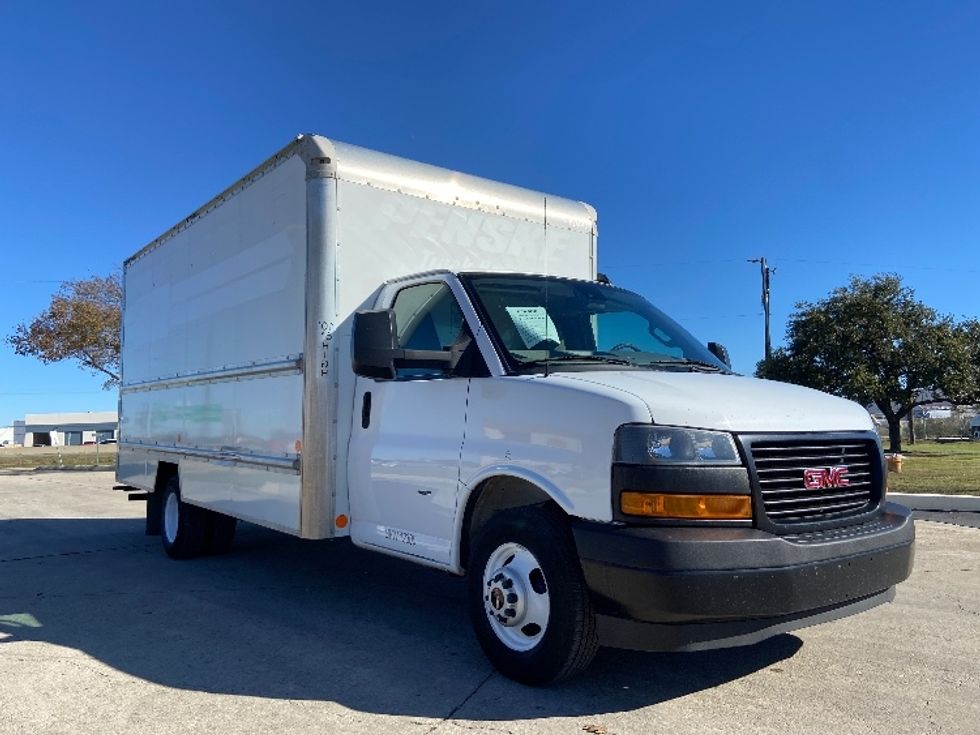 Light Duty Box Truck-Light and Medium Duty Trucks-GMC-2021-Savana G33903-San Antonio-TX-102,930\n\t\tmiles-$ 29,000 - Image 1