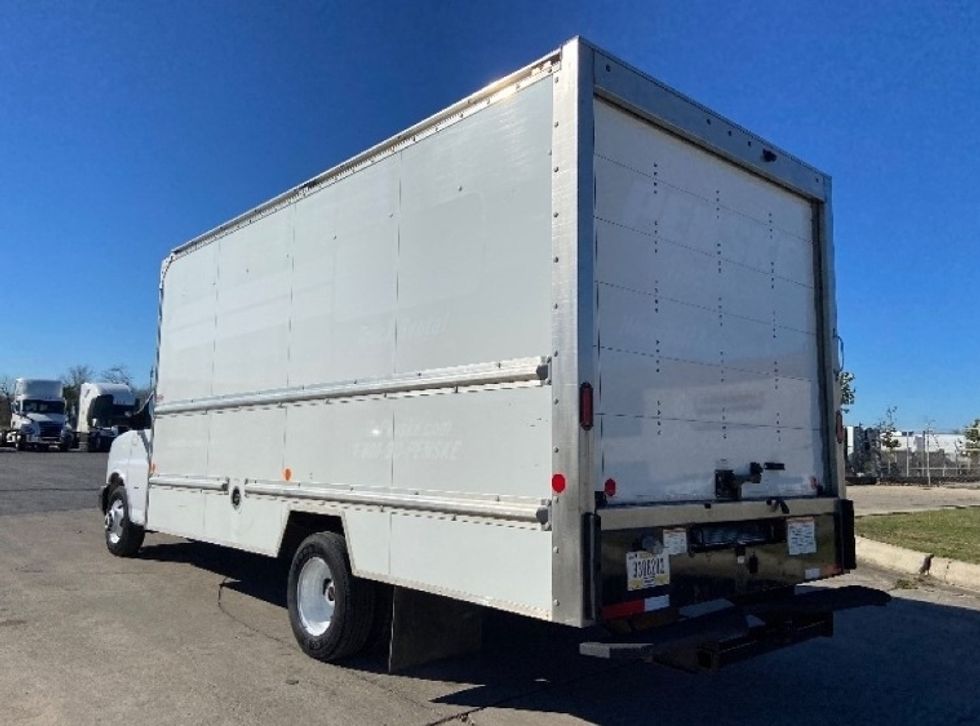 Light Duty Box Truck-Light and Medium Duty Trucks-GMC-2021-Savana G33903-San Antonio-TX-102,930\n\t\tmiles-$ 29,000 - Image 6
