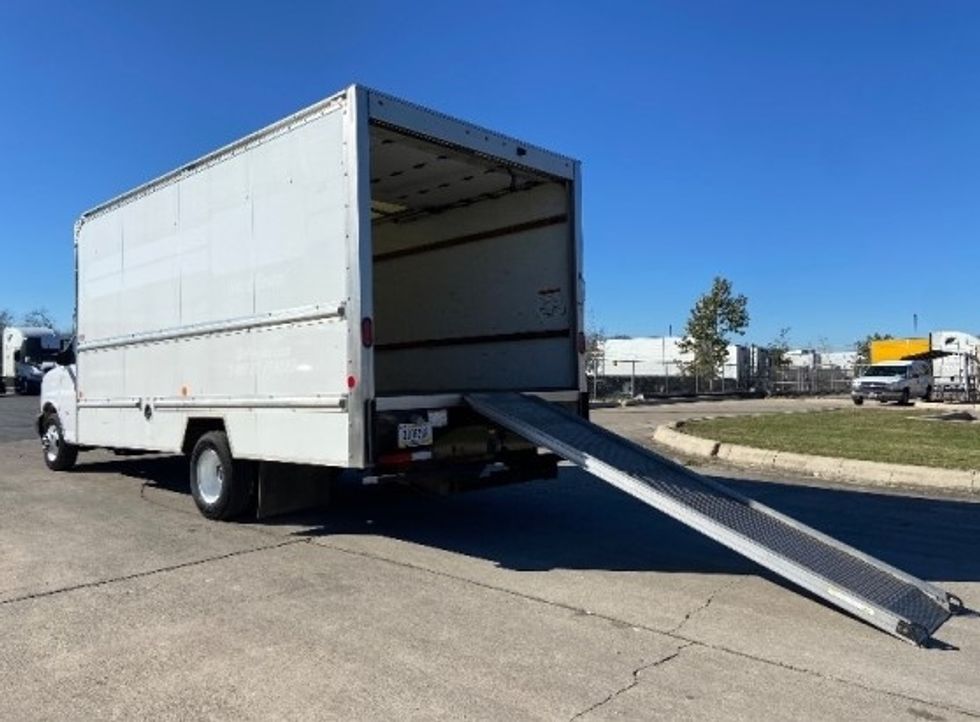 Light Duty Box Truck-Light and Medium Duty Trucks-GMC-2021-Savana G33903-San Antonio-TX-102,930\n\t\tmiles-$ 29,000 - Image 9