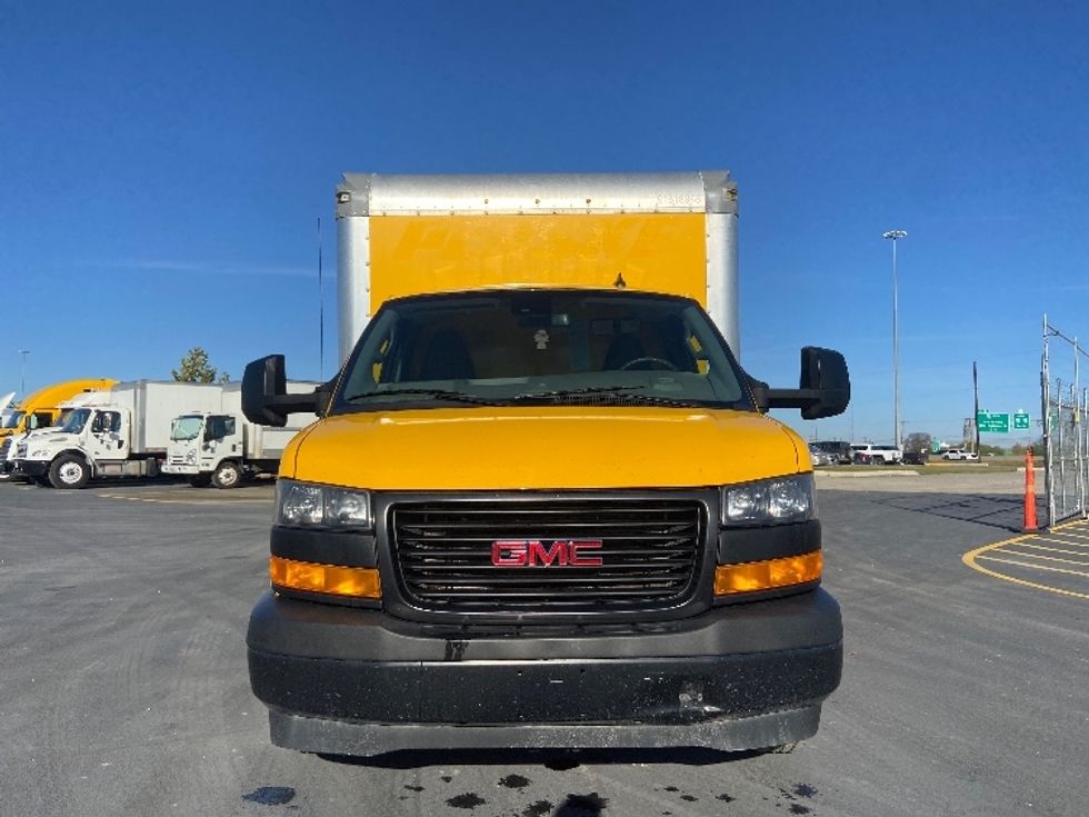 Light Duty Box Truck-Light and Medium Duty Trucks-GMC-2021-Savana G33903-San Antonio-TX-104,797\n\t\tmiles-$ 25,750 - Image 2