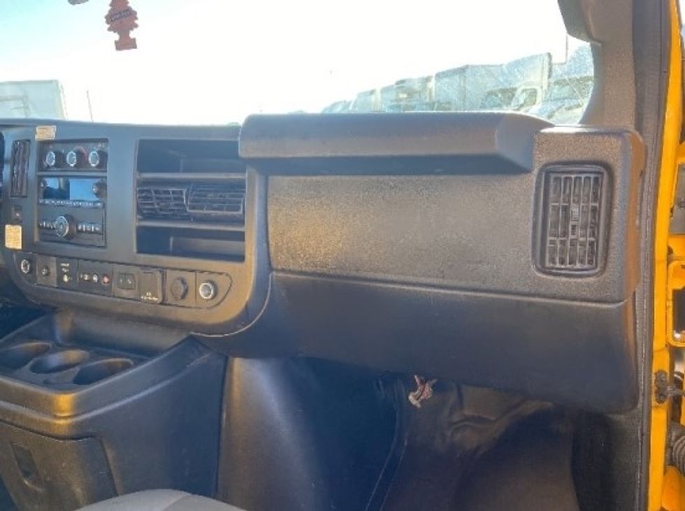 Light Duty Box Truck-Light and Medium Duty Trucks-GMC-2021-Savana G33903-San Antonio-TX-104,797\n\t\tmiles-$ 25,750 - Image 20