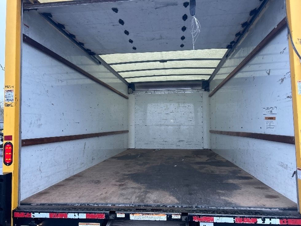 Light Duty Box Truck-Light and Medium Duty Trucks-GMC-2021-Savana G33903-San Antonio-TX-104,797\n\t\tmiles-$ 25,750 - Image 9