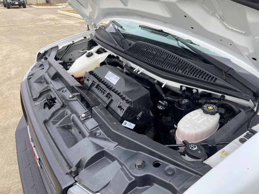 Light Duty Box Truck-Light and Medium Duty Trucks-GMC-2021-Savana G33903-San Antonio-TX-105,608\n\t\tmiles-$ 28,750 - Image 24