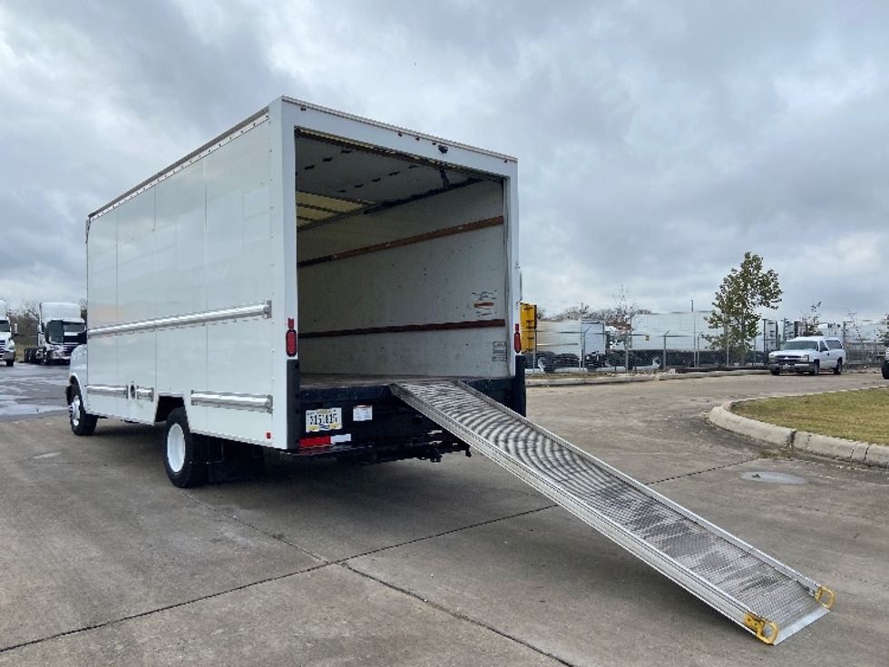 Light Duty Box Truck-Light and Medium Duty Trucks-GMC-2021-Savana G33903-San Antonio-TX-105,608\n\t\tmiles-$ 28,750 - Image 9