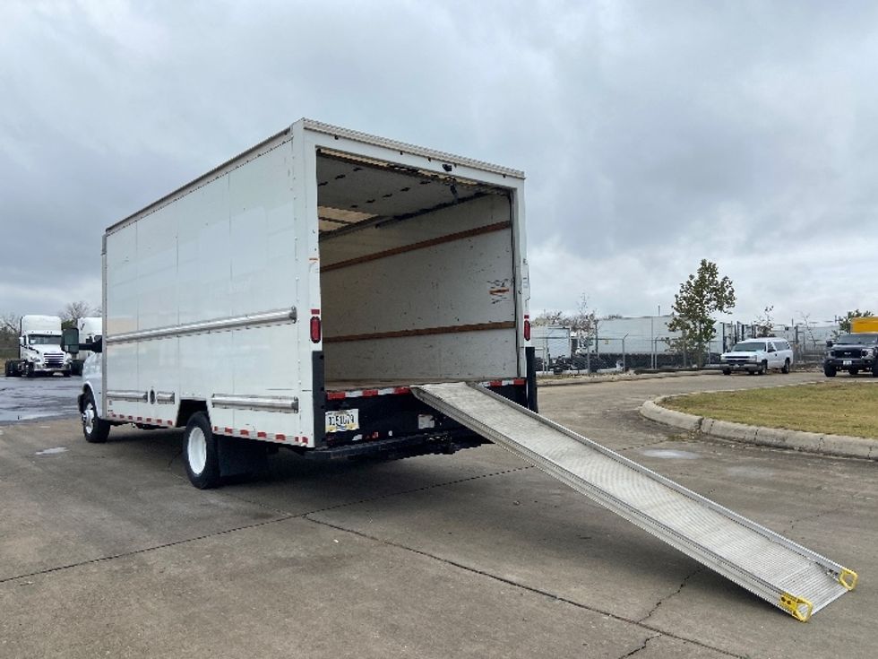 Light Duty Box Truck-Light and Medium Duty Trucks-GMC-2021-Savana G33903-San Antonio-TX-106,842\n\t\tmiles-$ 28,500 - Image 9