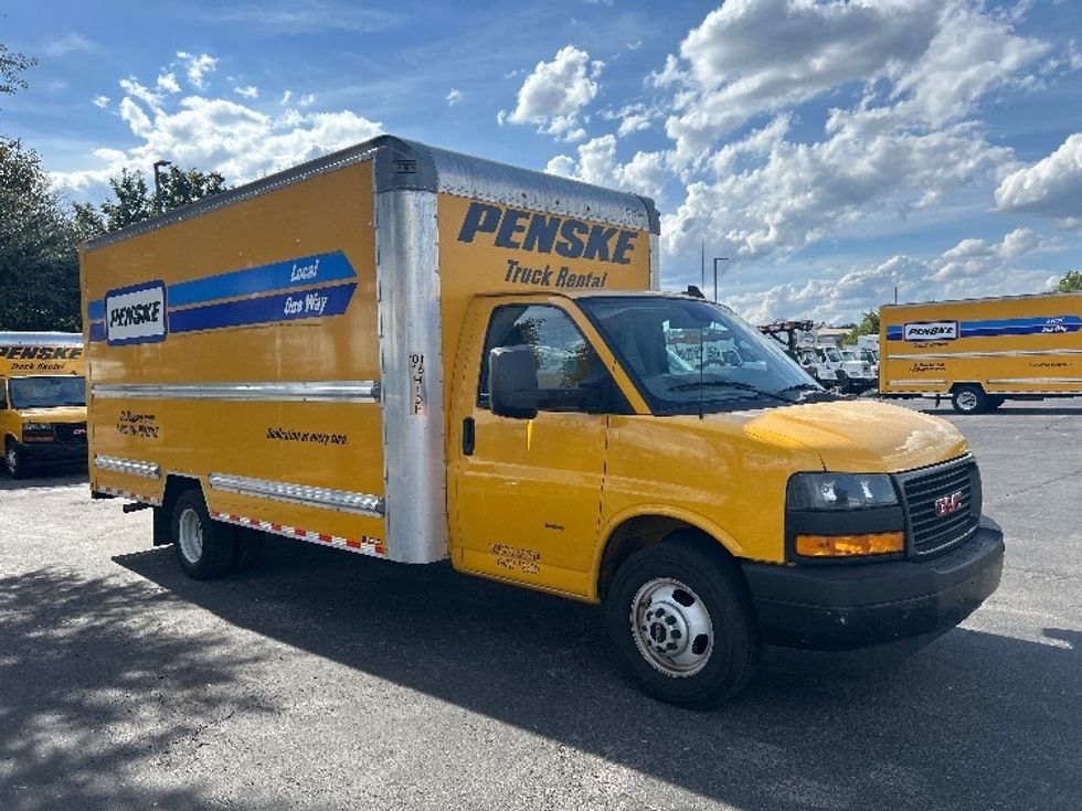 Light Duty Box Truck-Light and Medium Duty Trucks-GMC-2021-Savana G33903-San Antonio-TX-110,635\n\t\tmiles-$ 23,500 - Image 1