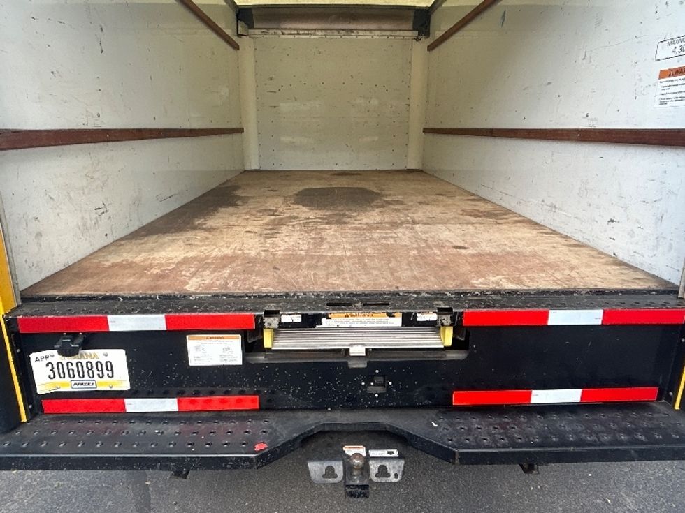 Light Duty Box Truck-Light and Medium Duty Trucks-GMC-2021-Savana G33903-San Antonio-TX-110,635\n\t\tmiles-$ 23,500 - Image 10