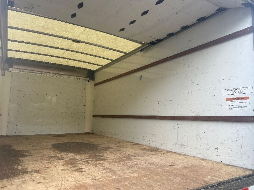 Light Duty Box Truck-Light and Medium Duty Trucks-GMC-2021-Savana G33903-San Antonio-TX-110,635\n\t\tmiles-$ 23,500 - Image 12