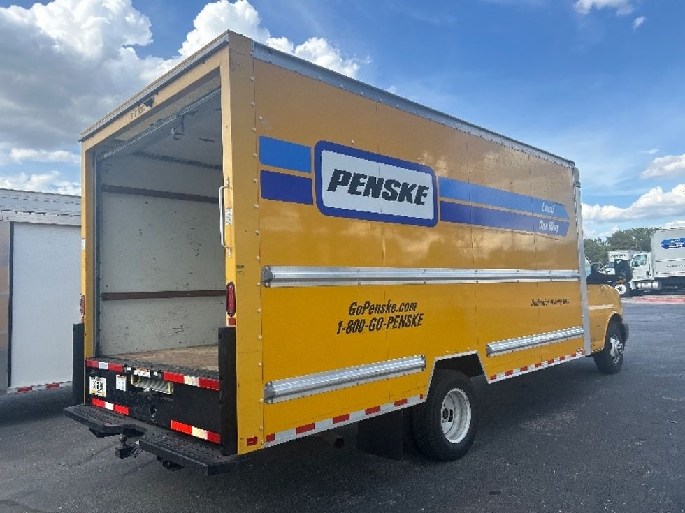 Light Duty Box Truck-Light and Medium Duty Trucks-GMC-2021-Savana G33903-San Antonio-TX-110,635\n\t\tmiles-$ 23,500 - Image 13
