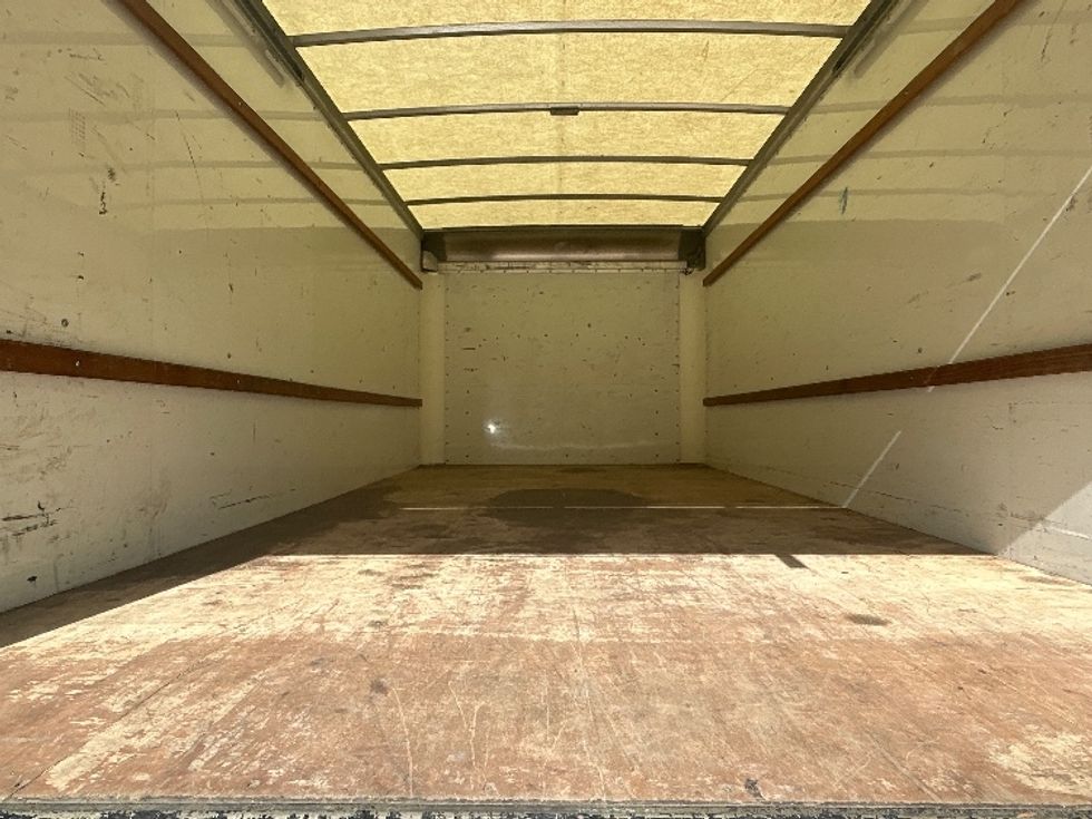 Light Duty Box Truck-Light and Medium Duty Trucks-GMC-2021-Savana G33903-San Antonio-TX-110,635\n\t\tmiles-$ 23,500 - Image 8