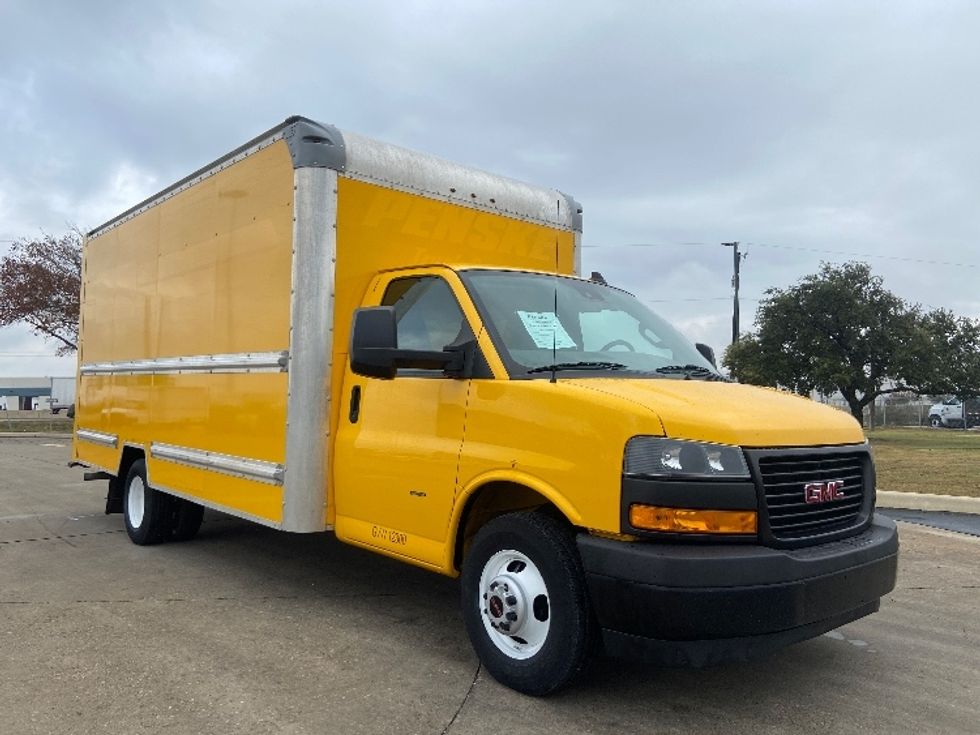 Light Duty Box Truck-Light and Medium Duty Trucks-GMC-2021-Savana G33903-San Antonio-TX-111,719\n\t\tmiles-$ 25,000 - Image 1