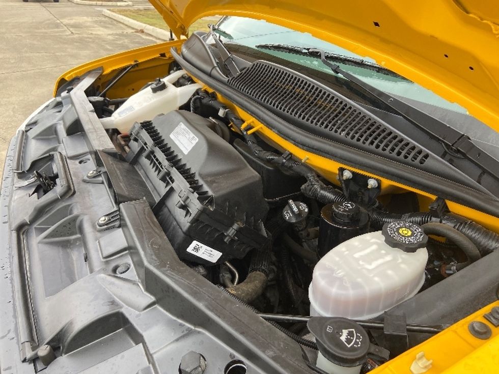 Light Duty Box Truck-Light and Medium Duty Trucks-GMC-2021-Savana G33903-San Antonio-TX-111,719\n\t\tmiles-$ 25,000 - Image 23