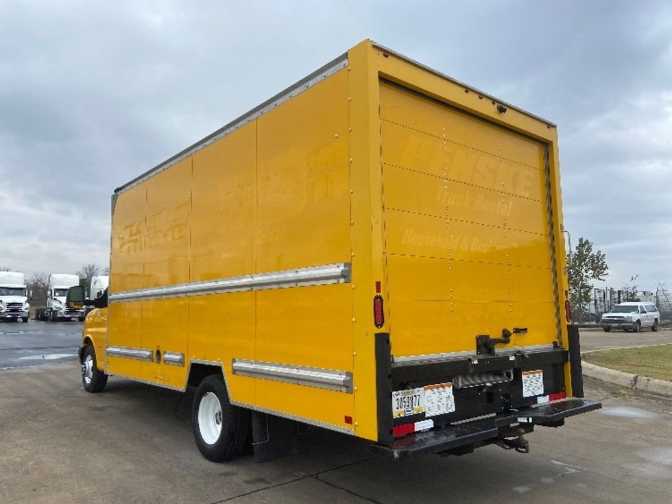 Light Duty Box Truck-Light and Medium Duty Trucks-GMC-2021-Savana G33903-San Antonio-TX-111,719\n\t\tmiles-$ 25,000 - Image 6