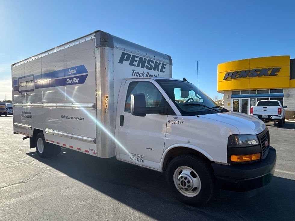 Light Duty Box Truck-Light and Medium Duty Trucks-GMC-2021-Savana G33903-San Antonio-TX-114,510\n\t\tmiles-$ 27,750 - Image 1