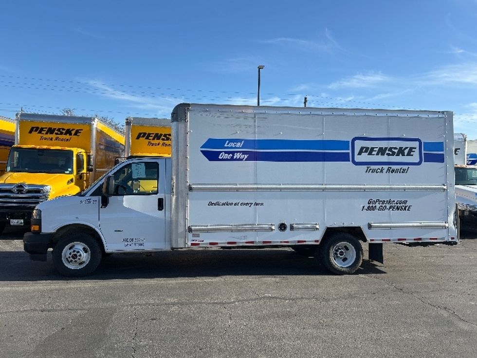 Light Duty Box Truck-Light and Medium Duty Trucks-GMC-2021-Savana G33903-San Antonio-TX-114,510\n\t\tmiles-$ 27,750 - Image 4