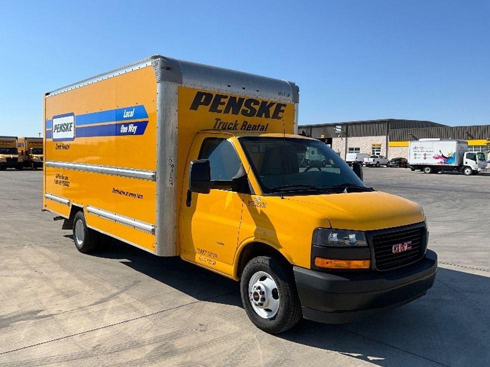 Light Duty Box Truck-Light and Medium Duty Trucks-GMC-2021-Savana G33903-San Antonio-TX-118,845\n\t\tmiles-$ 22,250 - Image 1