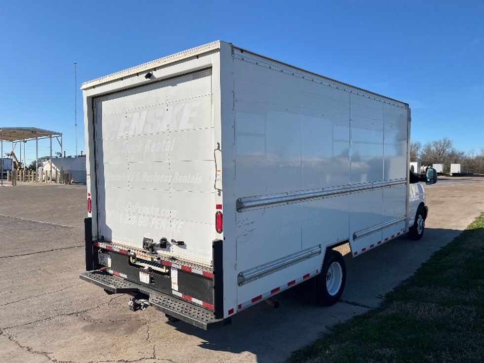 Light Duty Box Truck-Light and Medium Duty Trucks-GMC-2021-Savana G33903-San Antonio-TX-122,302\n\t\tmiles-$ 26,750 - Image 12