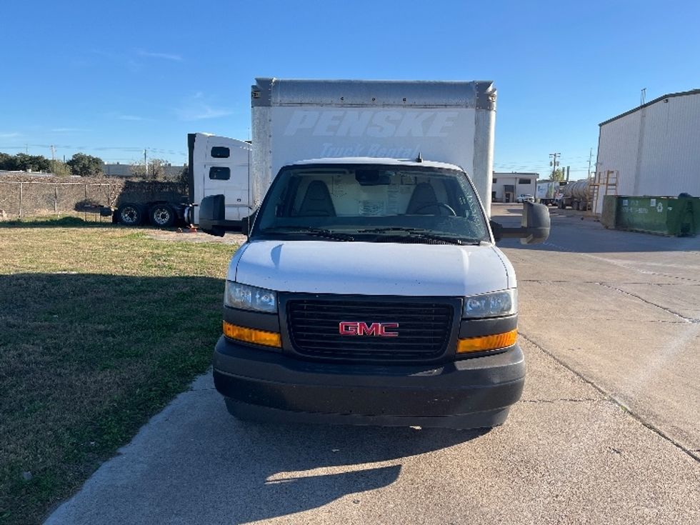 Light Duty Box Truck-Light and Medium Duty Trucks-GMC-2021-Savana G33903-San Antonio-TX-122,302\n\t\tmiles-$ 26,750 - Image 2