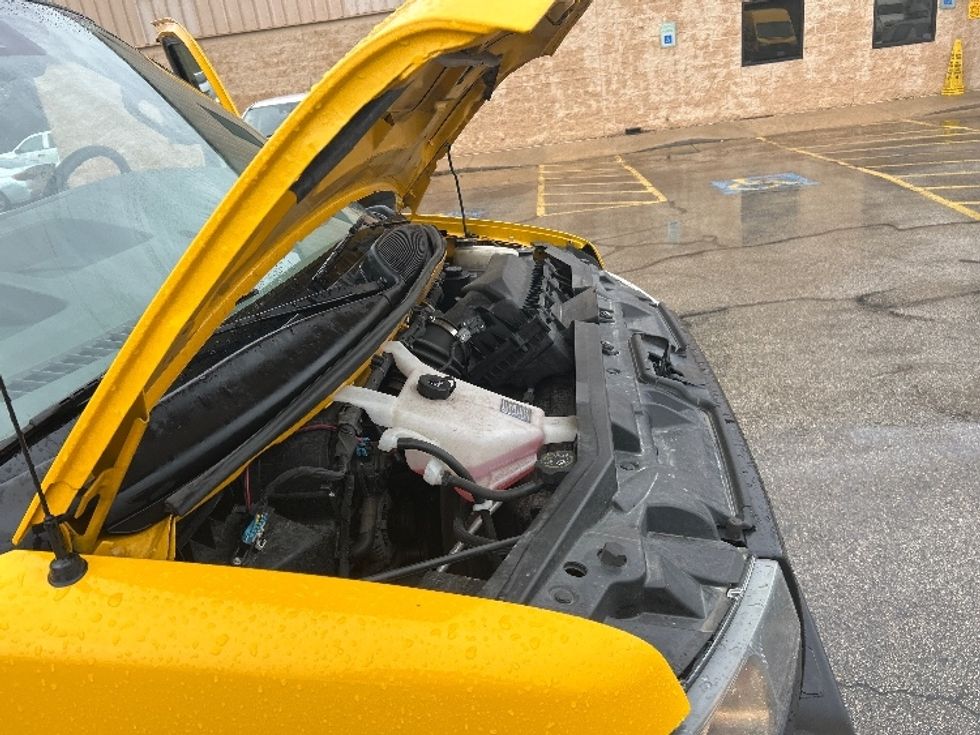 Light Duty Box Truck-Light and Medium Duty Trucks-GMC-2021-Savana G33903-San Antonio-TX-61,395\n\t\tmiles-$ 30,750 - Image 23