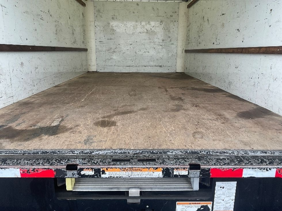 Light Duty Box Truck-Light and Medium Duty Trucks-GMC-2021-Savana G33903-San Antonio-TX-82,987\n\t\tmiles-$ 31,250 - Image 10