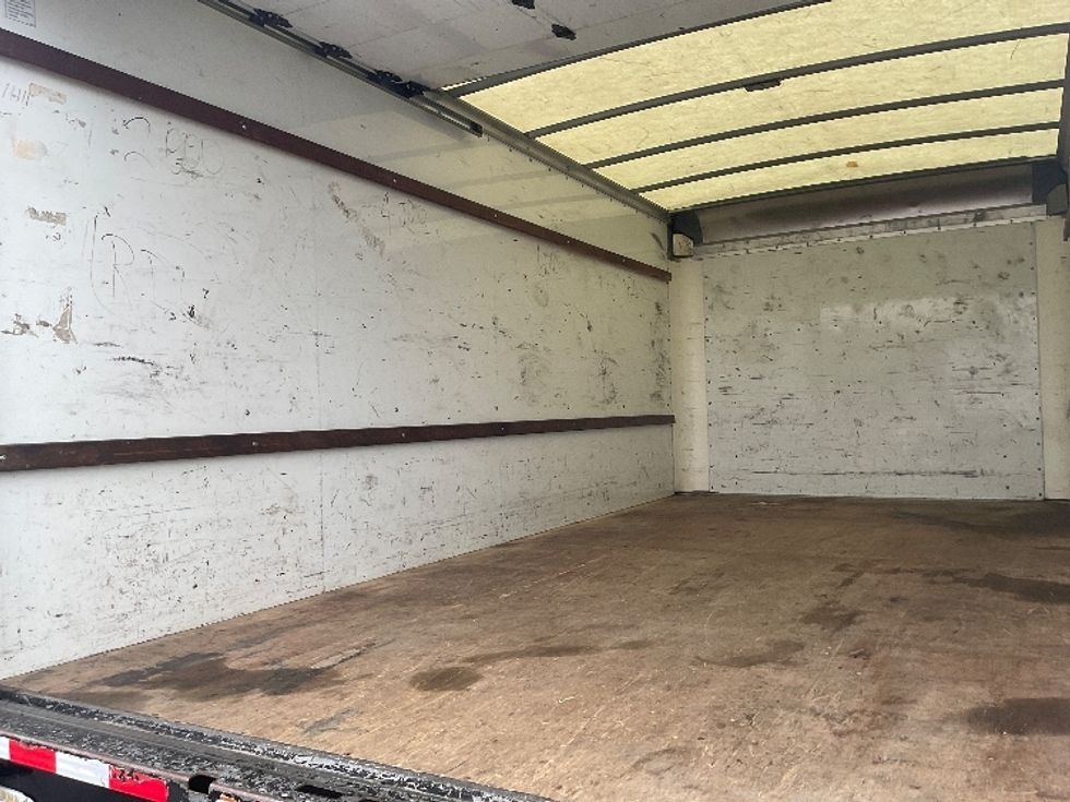Light Duty Box Truck-Light and Medium Duty Trucks-GMC-2021-Savana G33903-San Antonio-TX-82,987\n\t\tmiles-$ 31,250 - Image 11