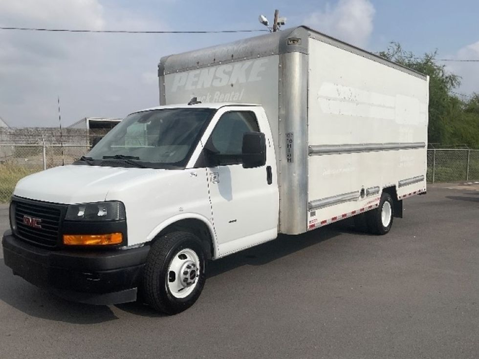 Light Duty Box Truck-Light and Medium Duty Trucks-GMC-2021-Savana G33903-San Antonio-TX-82,987\n\t\tmiles-$ 31,250 - Image 3