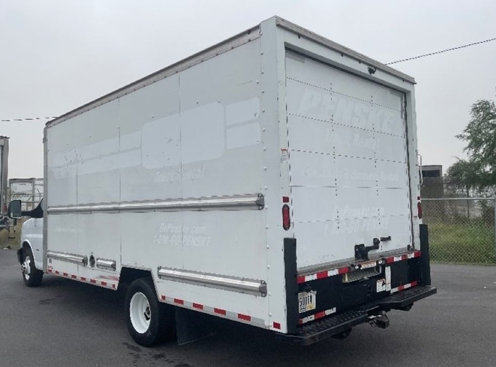 Light Duty Box Truck-Light and Medium Duty Trucks-GMC-2021-Savana G33903-San Antonio-TX-82,987\n\t\tmiles-$ 31,250 - Image 6
