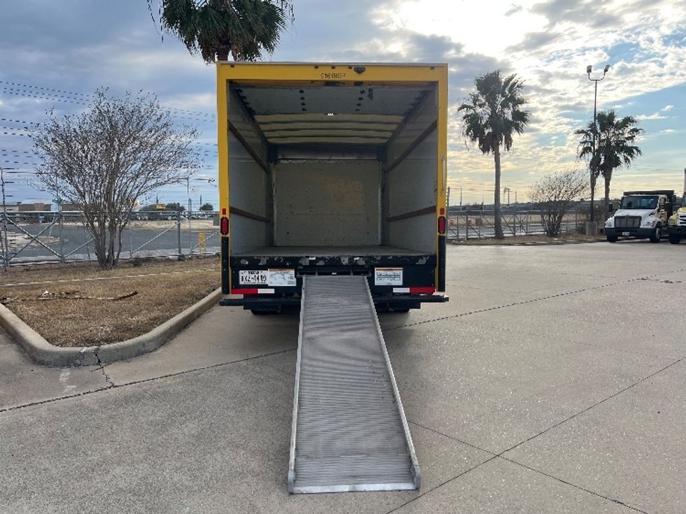 Light Duty Box Truck-Light and Medium Duty Trucks-GMC-2021-Savana G33903-San Antonio-TX-84,178\n\t\tmiles-$ 29,750 - Image 9