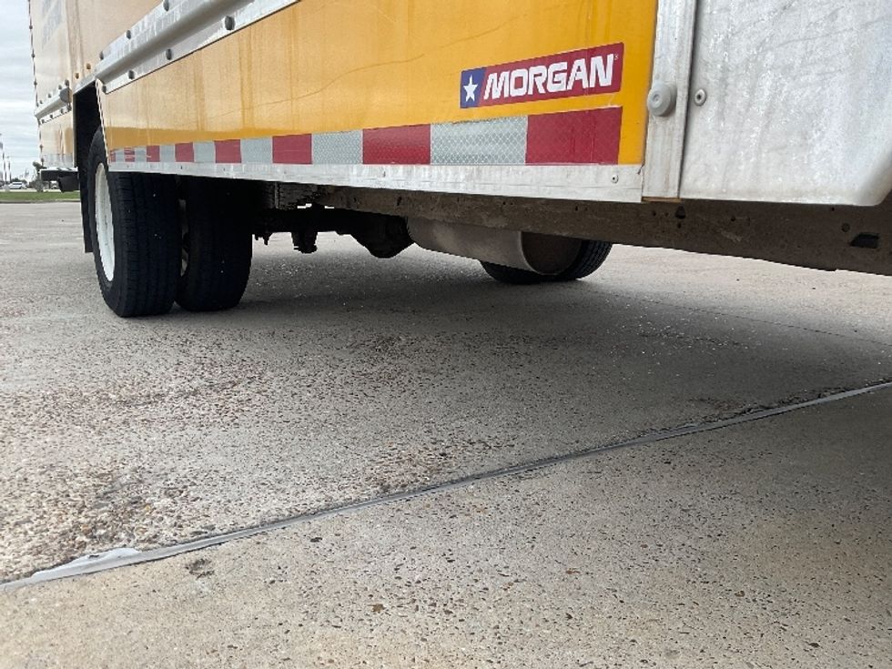 Light Duty Box Truck-Light and Medium Duty Trucks-GMC-2021-Savana G33903-San Antonio-TX-90,835\n\t\tmiles-$ 27,500 - Image 14