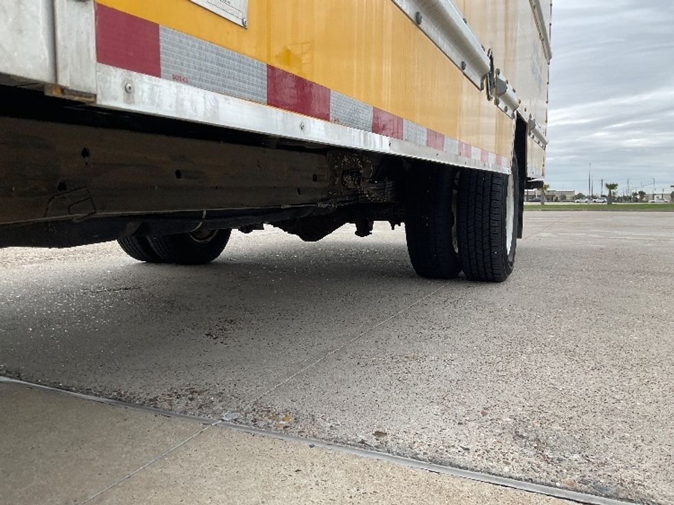 Light Duty Box Truck-Light and Medium Duty Trucks-GMC-2021-Savana G33903-San Antonio-TX-90,835\n\t\tmiles-$ 27,500 - Image 5