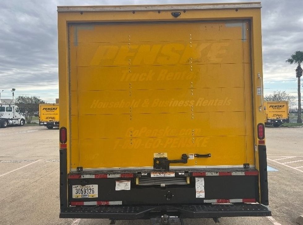 Light Duty Box Truck-Light and Medium Duty Trucks-GMC-2021-Savana G33903-San Antonio-TX-90,835\n\t\tmiles-$ 27,500 - Image 7