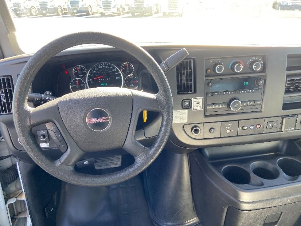 Light Duty Box Truck-Light and Medium Duty Trucks-GMC-2021-Savana G33903-San Antonio-TX-96,943\n\t\tmiles-$ 29,750 - Image 18