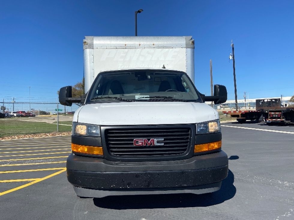 Light Duty Box Truck-Light and Medium Duty Trucks-GMC-2021-Savana G33903-San Antonio-TX-96,943\n\t\tmiles-$ 29,750 - Image 2