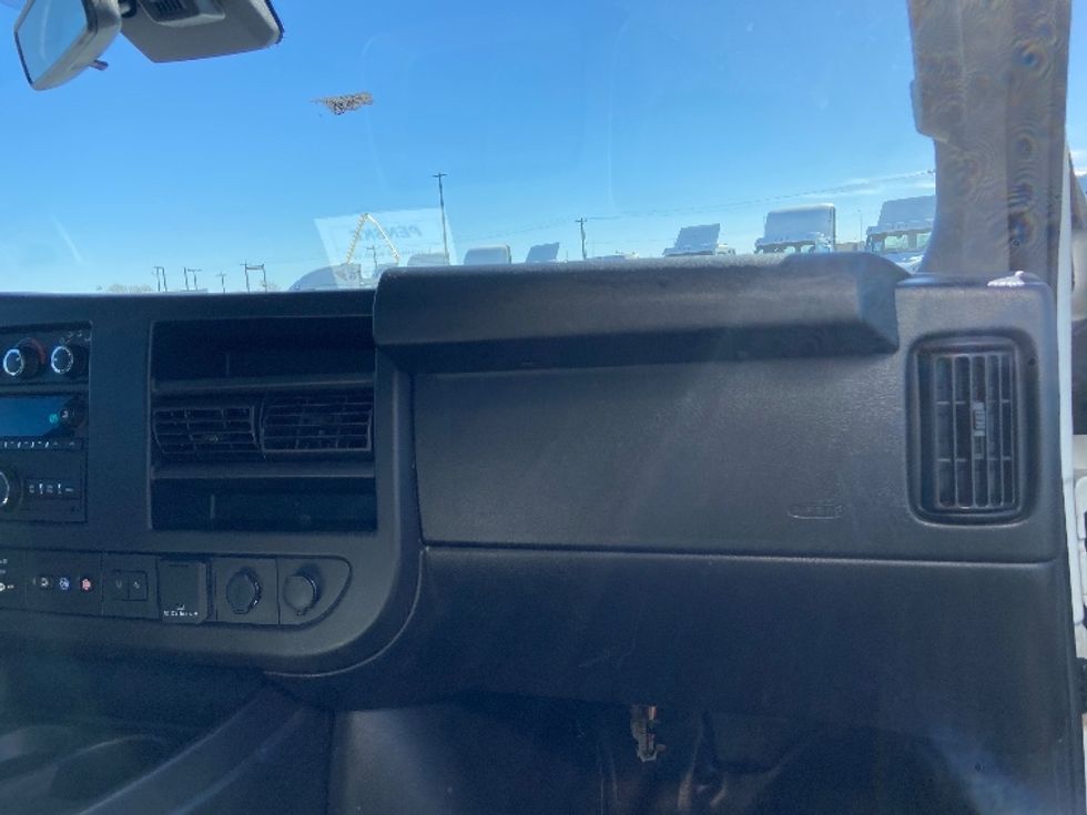 Light Duty Box Truck-Light and Medium Duty Trucks-GMC-2021-Savana G33903-San Antonio-TX-96,943\n\t\tmiles-$ 29,750 - Image 21