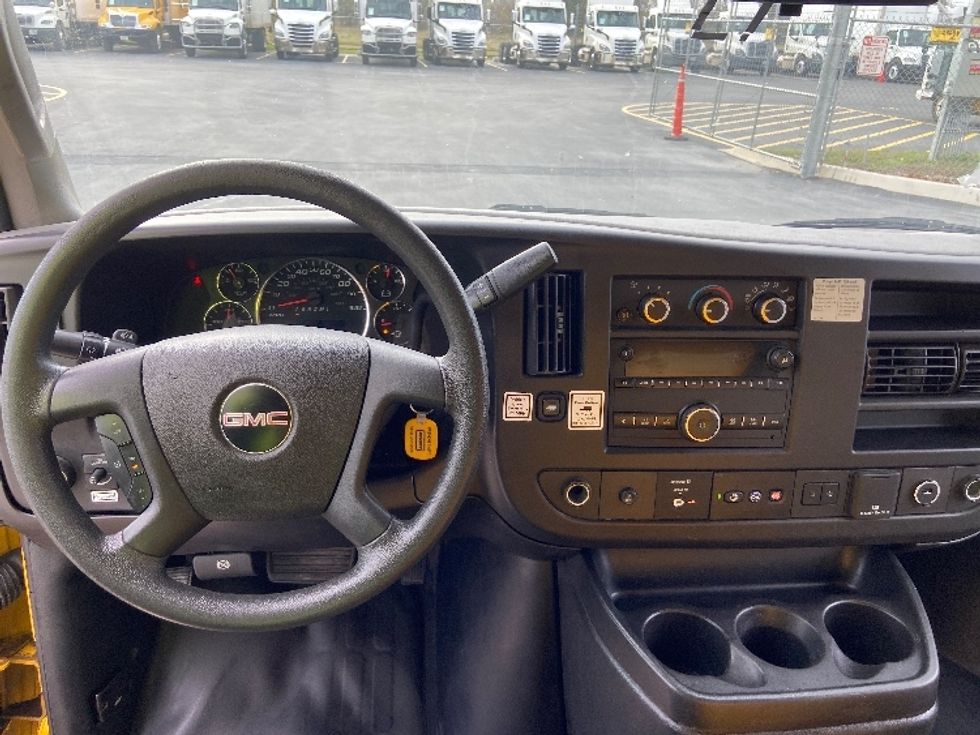 Light Duty Box Truck-Light and Medium Duty Trucks-GMC-2021-Savana G33903-San Antonio-TX-98,069\n\t\tmiles-$ 26,750 - Image 18