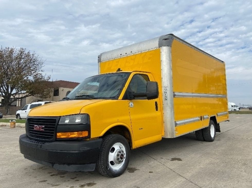 Light Duty Box Truck-Light and Medium Duty Trucks-GMC-2021-Savana G33903-San Antonio-TX-98,069\n\t\tmiles-$ 26,750 - Image 3