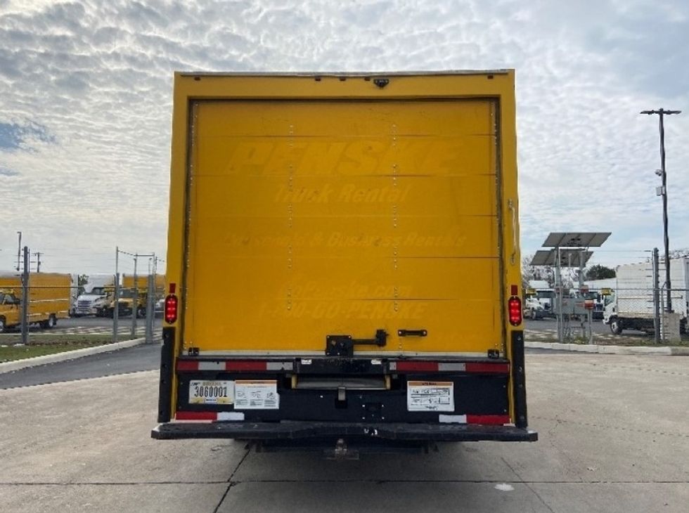 Light Duty Box Truck-Light and Medium Duty Trucks-GMC-2021-Savana G33903-San Antonio-TX-98,069\n\t\tmiles-$ 26,750 - Image 7