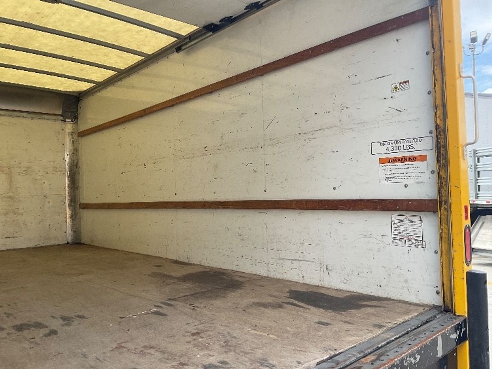 Light Duty Box Truck-Light and Medium Duty Trucks-GMC-2021-Savana G33903-San Diego-CA-71,015\n\t\tmiles-$ 31,500 - Image 12