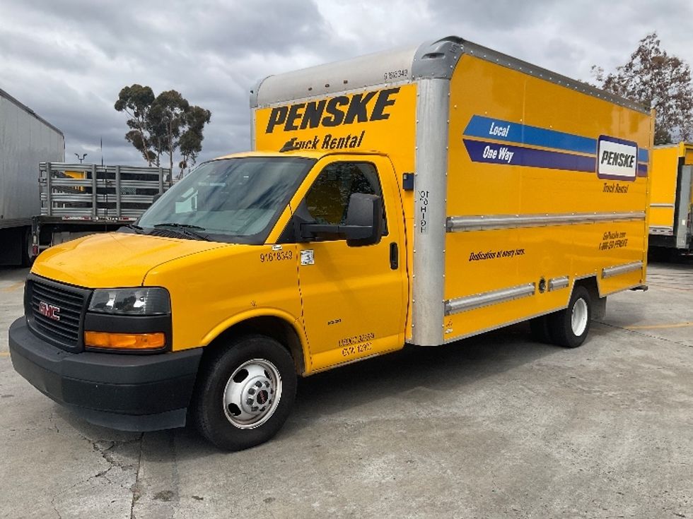 Light Duty Box Truck-Light and Medium Duty Trucks-GMC-2021-Savana G33903-San Diego-CA-71,015\n\t\tmiles-$ 31,500 - Image 3
