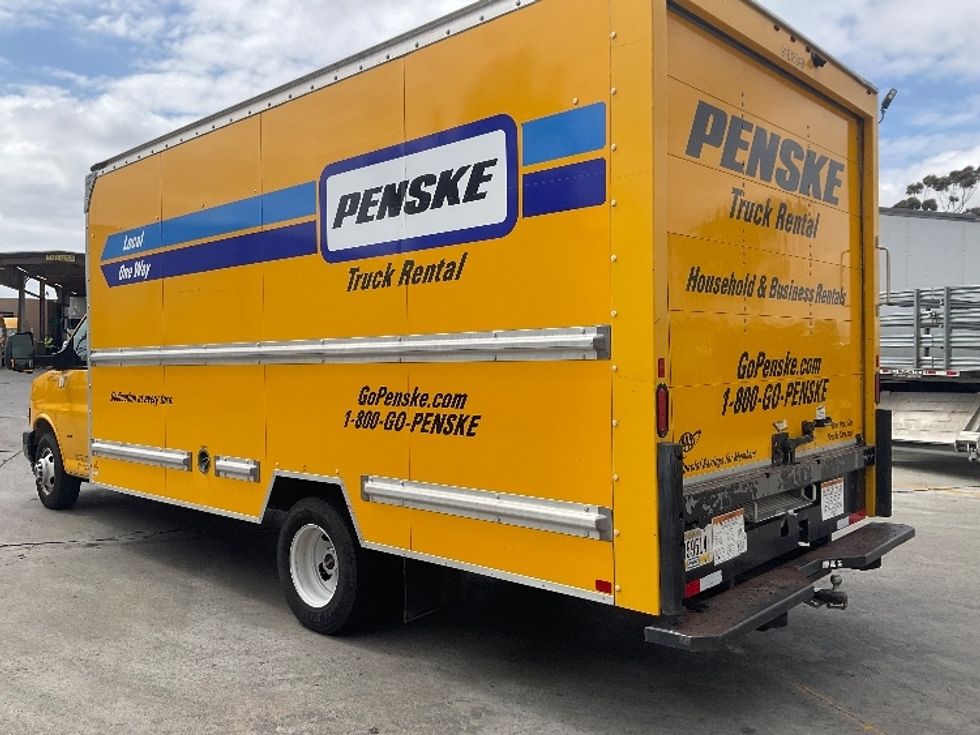 Light Duty Box Truck-Light and Medium Duty Trucks-GMC-2021-Savana G33903-San Diego-CA-71,015\n\t\tmiles-$ 31,500 - Image 6