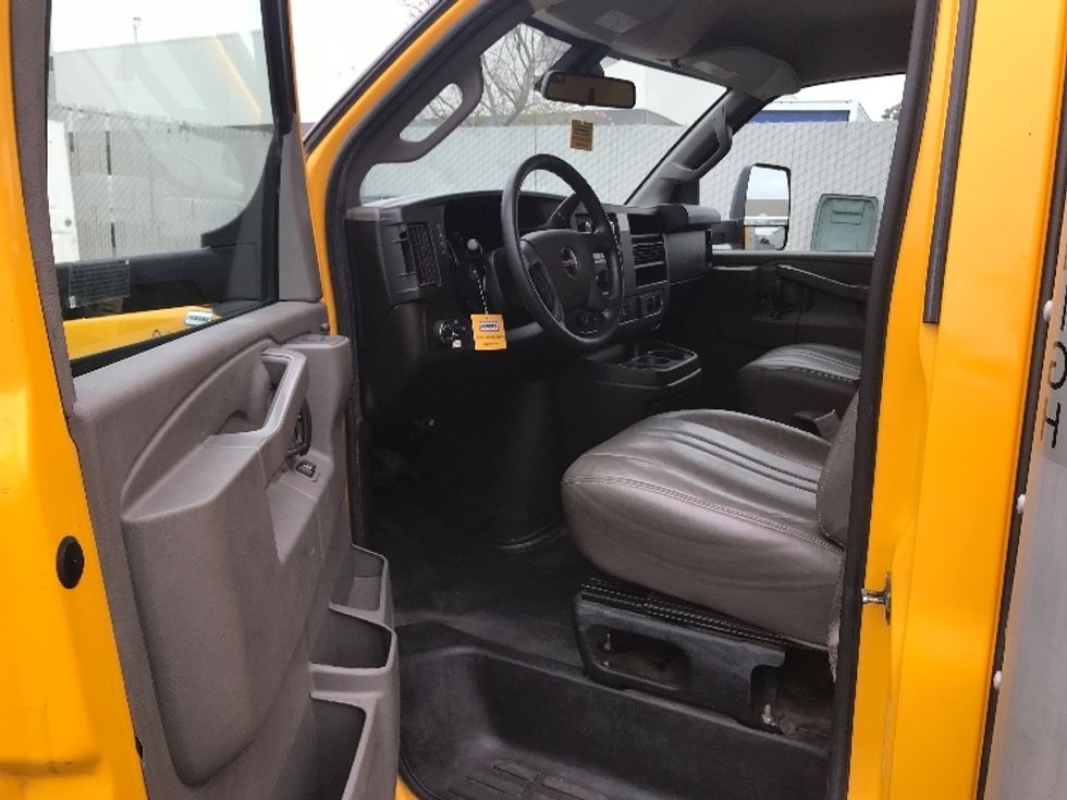 Light Duty Box Truck-Light and Medium Duty Trucks-GMC-2021-Savana G33903-San Diego-CA-81,682\n\t\tmiles-$ 30,250 - Image 15