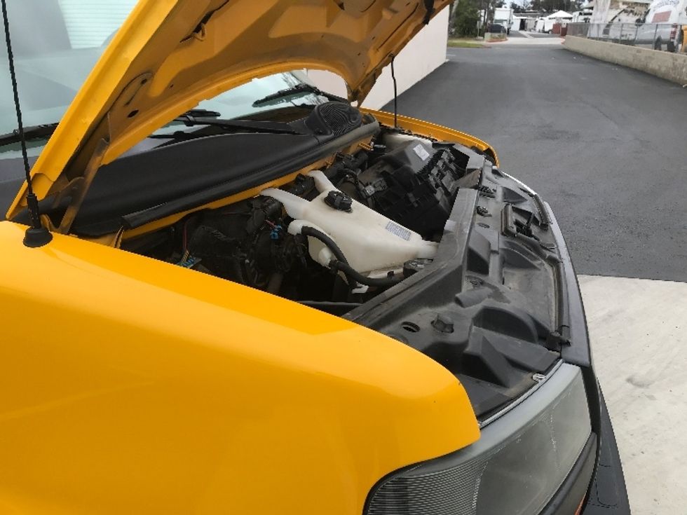 Light Duty Box Truck-Light and Medium Duty Trucks-GMC-2021-Savana G33903-San Diego-CA-81,682\n\t\tmiles-$ 30,250 - Image 22