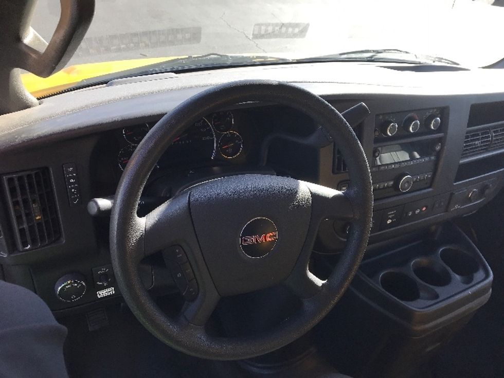 Light Duty Box Truck-Light and Medium Duty Trucks-GMC-2021-Savana G33903-San Diego-CA-95,090\n\t\tmiles-$ 28,250 - Image 17