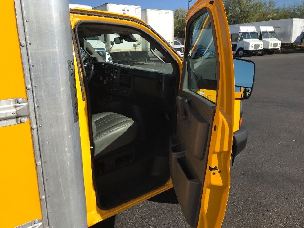 Light Duty Box Truck-Light and Medium Duty Trucks-GMC-2021-Savana G33903-San Diego-CA-95,090\n\t\tmiles-$ 28,250 - Image 19