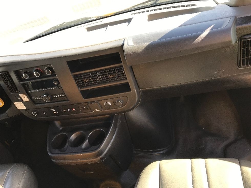 Light Duty Box Truck-Light and Medium Duty Trucks-GMC-2021-Savana G33903-San Diego-CA-95,090\n\t\tmiles-$ 28,250 - Image 20