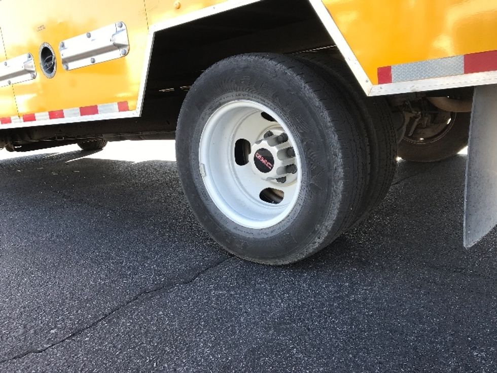 Light Duty Box Truck-Light and Medium Duty Trucks-GMC-2021-Savana G33903-San Diego-CA-95,090\n\t\tmiles-$ 28,250 - Image 5