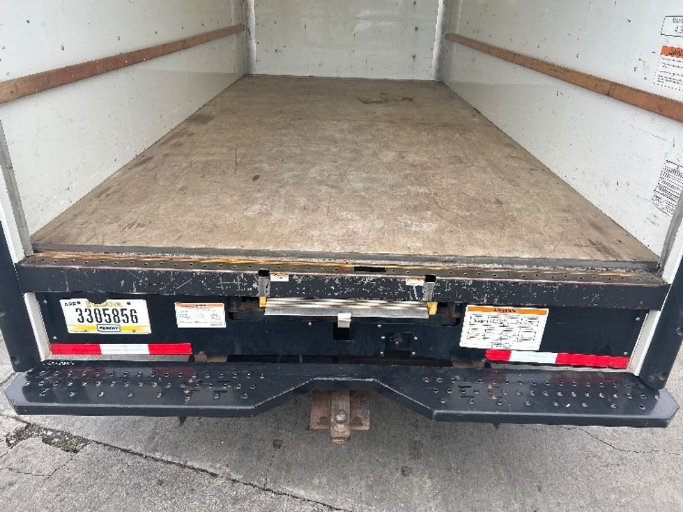 Light Duty Box Truck-Light and Medium Duty Trucks-GMC-2021-Savana G33903-San Marcos-CA-115,392\n\t\tmiles-$ 29,000 - Image 10